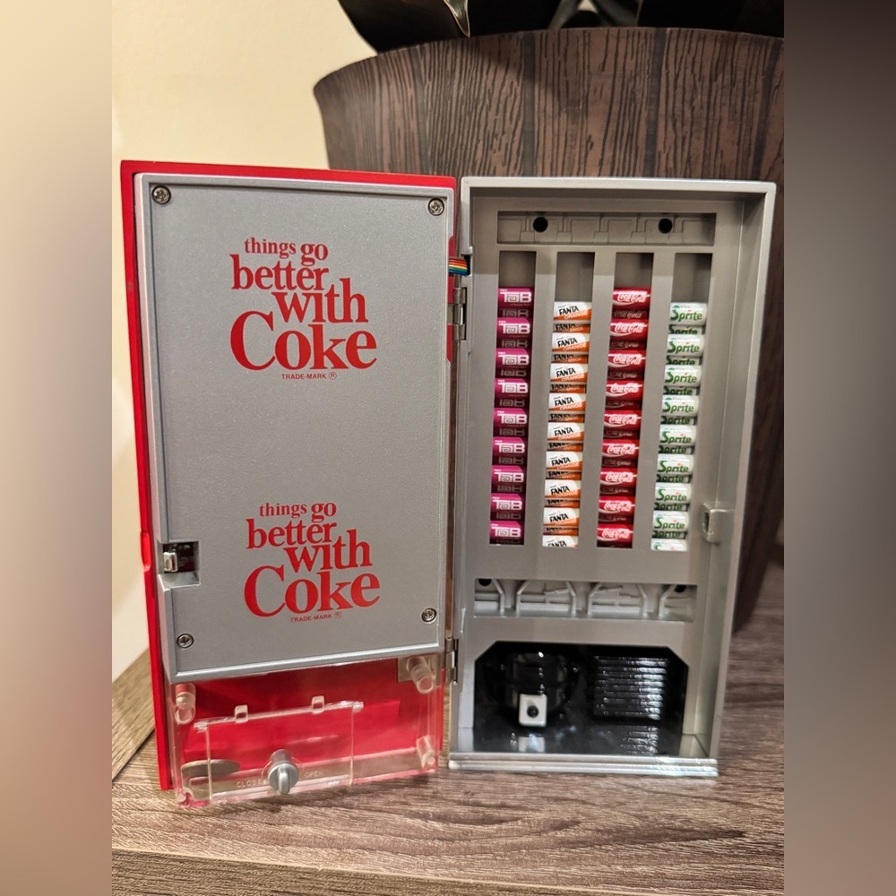 Vintage Coca Cola Mini Vending Machine 1996 Vendo Musical Bank Lights Retro - Picture 4 of 7